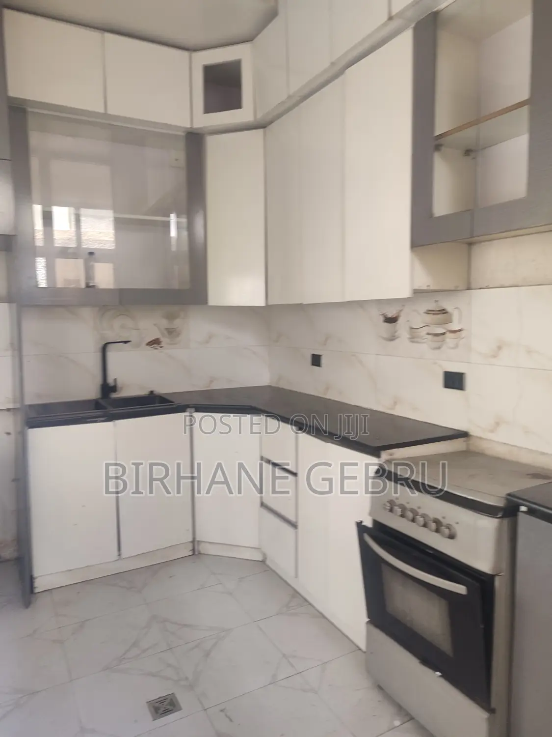 G+2 House Rent for Massge Pension and for Living