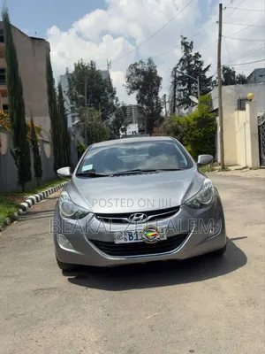 Hyundai Avante 2013 Silver