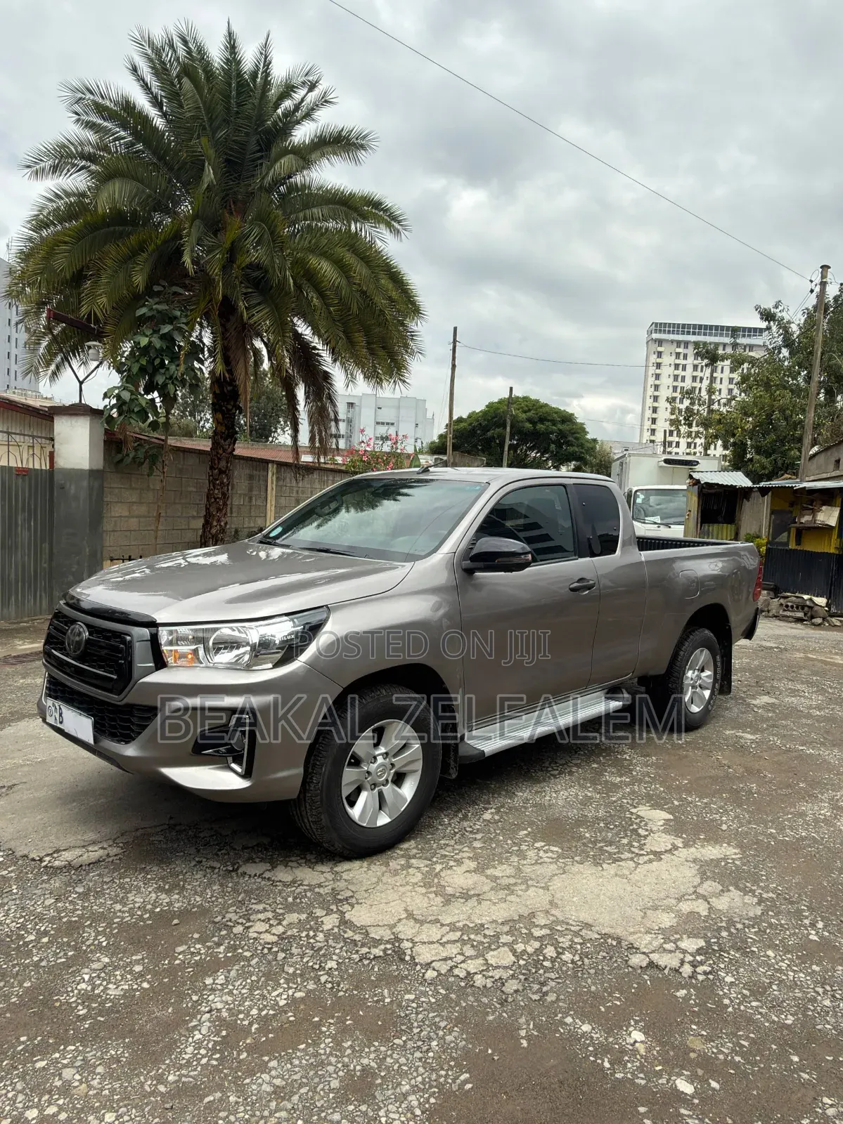 Toyota Hilux 2020 Gray