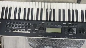 Korg Kross Music Keybord