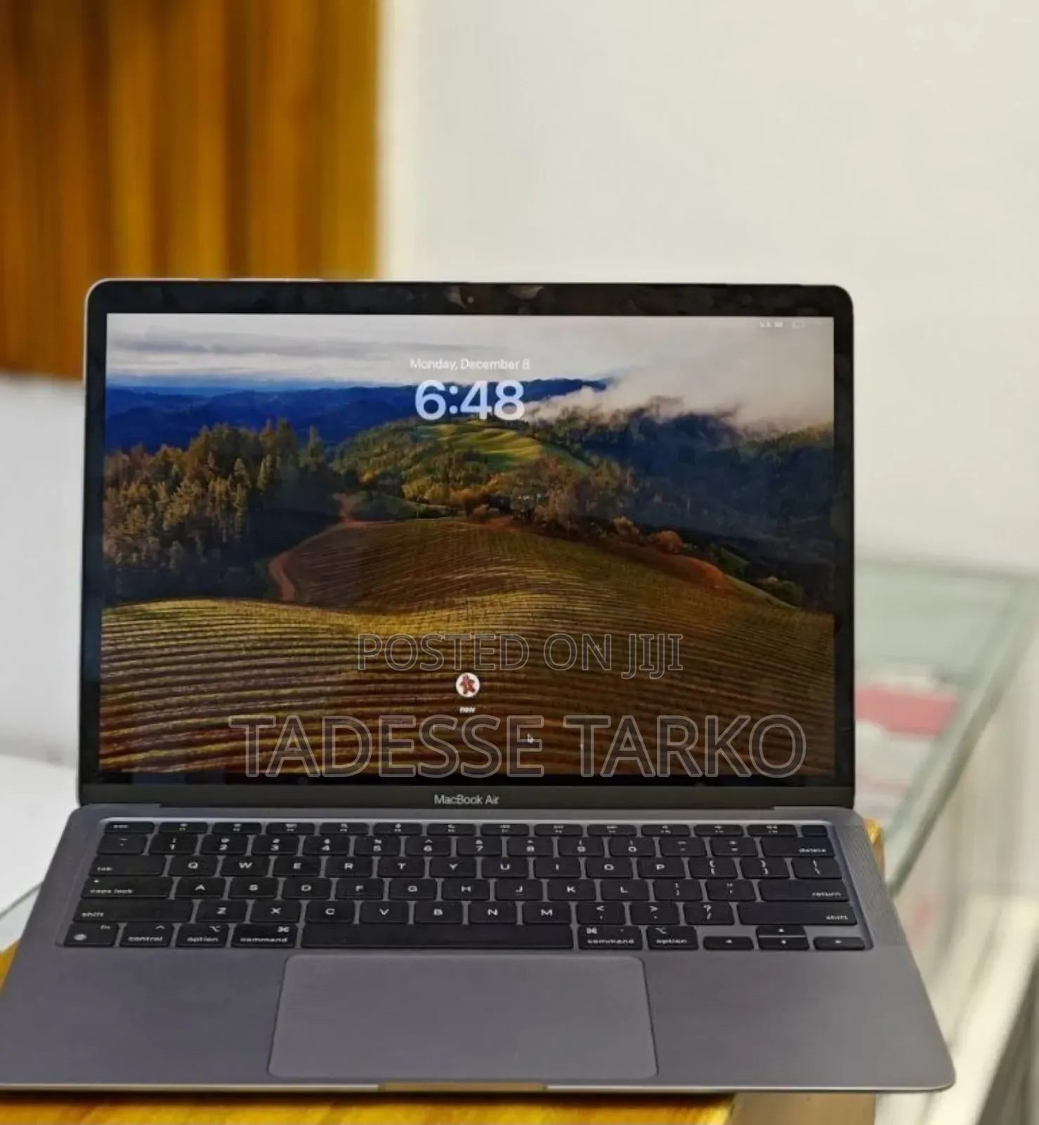 New Laptop Apple MacBook Air 2020 M1 8GB Apple M1 SSD 256GB