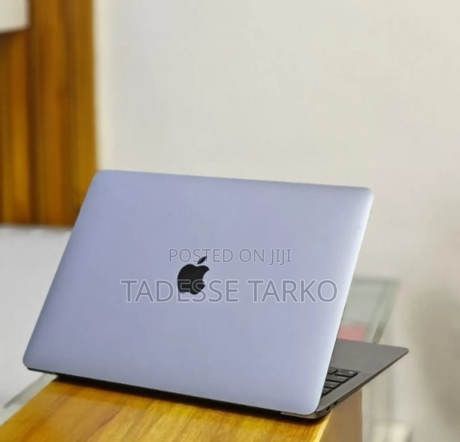 New Laptop Apple MacBook Air 2020 M1 8GB Apple M1 SSD 256GB