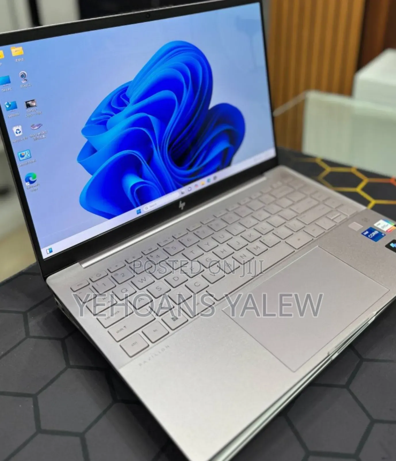 New Laptop HP Pavilion 14-ce3064st 16GB Intel Core i7 SSD 1T