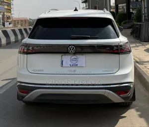 Volkswagen ID.6 Crozz 85 kWh RWD 2022 White