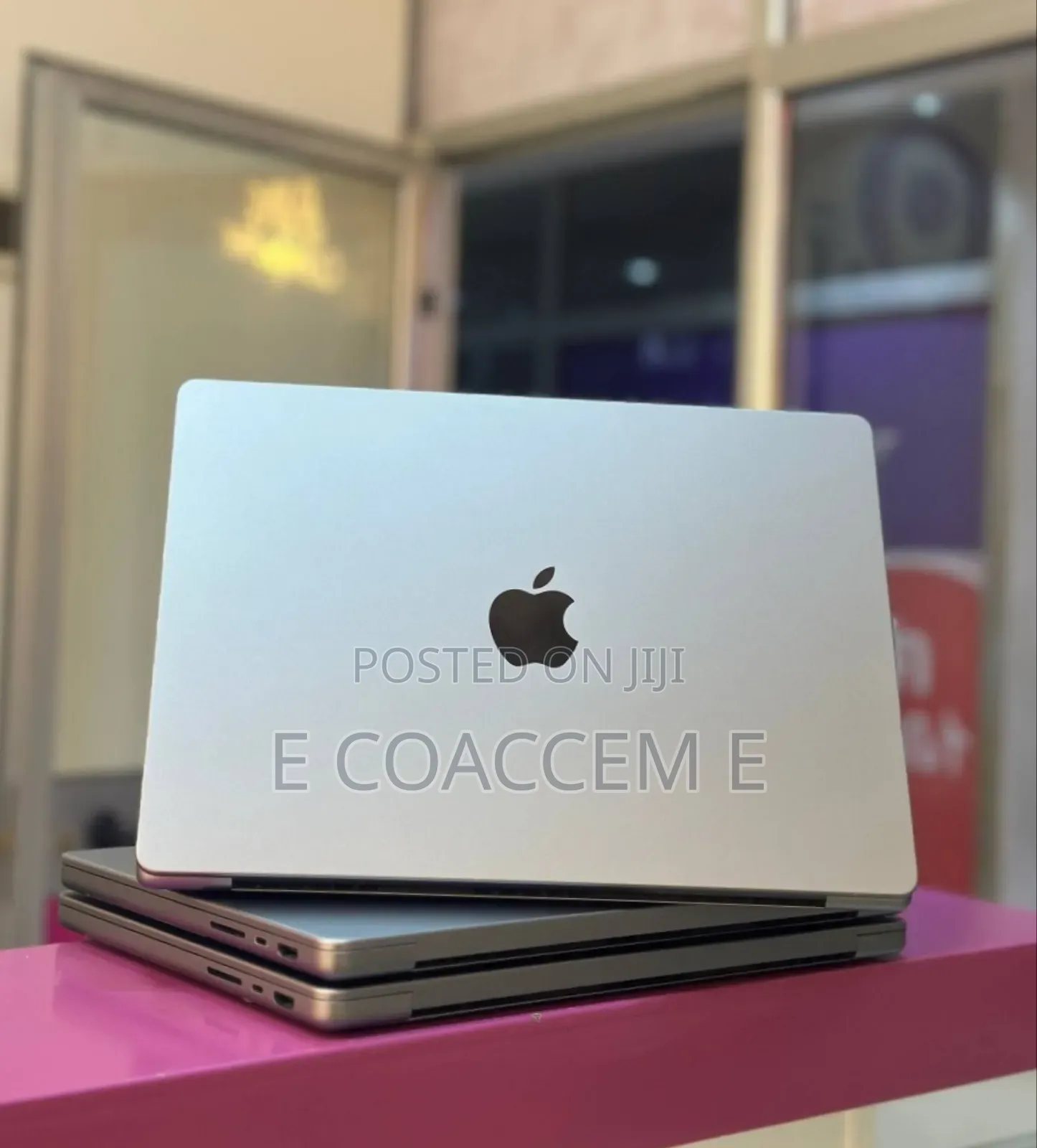 New Laptop Apple MacBook 16GB SSD 512GB