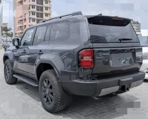 Toyota Land Cruiser Prado 2.8 2025 Gray