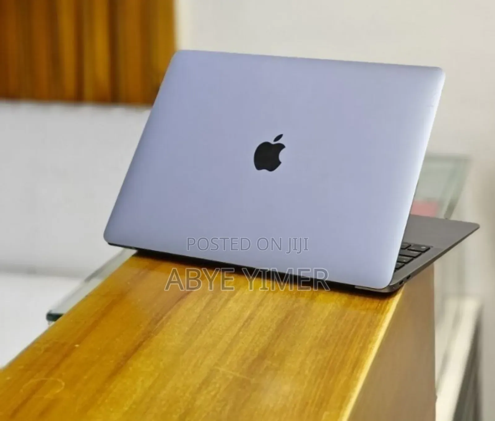 New Laptop Apple MacBook Air 2020 M1 8GB Apple M1 SSD 256GB