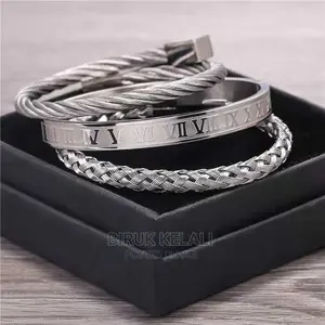 Photo - Retro Roman Digital Weave Square Cross Men's Bracelet