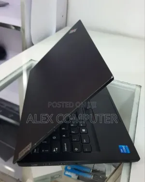 New Laptop Lenovo 16GB Intel Core i5 SSD 512GB