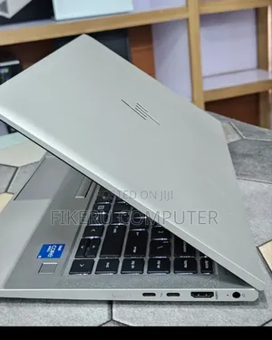 New Laptop HP EliteBook 840 G8 16GB Intel Core i5 SSD 512GB