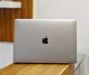 New Laptop Apple MacBook Air 2020 M1 8GB Intel Core i5 SSD 256GB