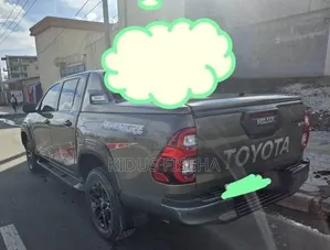 Toyota Hilux Revo Double Cab Deisel 2.8 AWD 2021 Gray