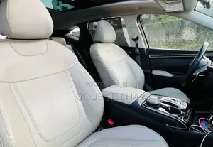 Hyundai Tucson Sport 2021 White