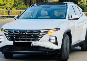 Hyundai Tucson Sport 2021 White