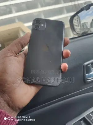 New Apple iPhone 11 128 GB Black