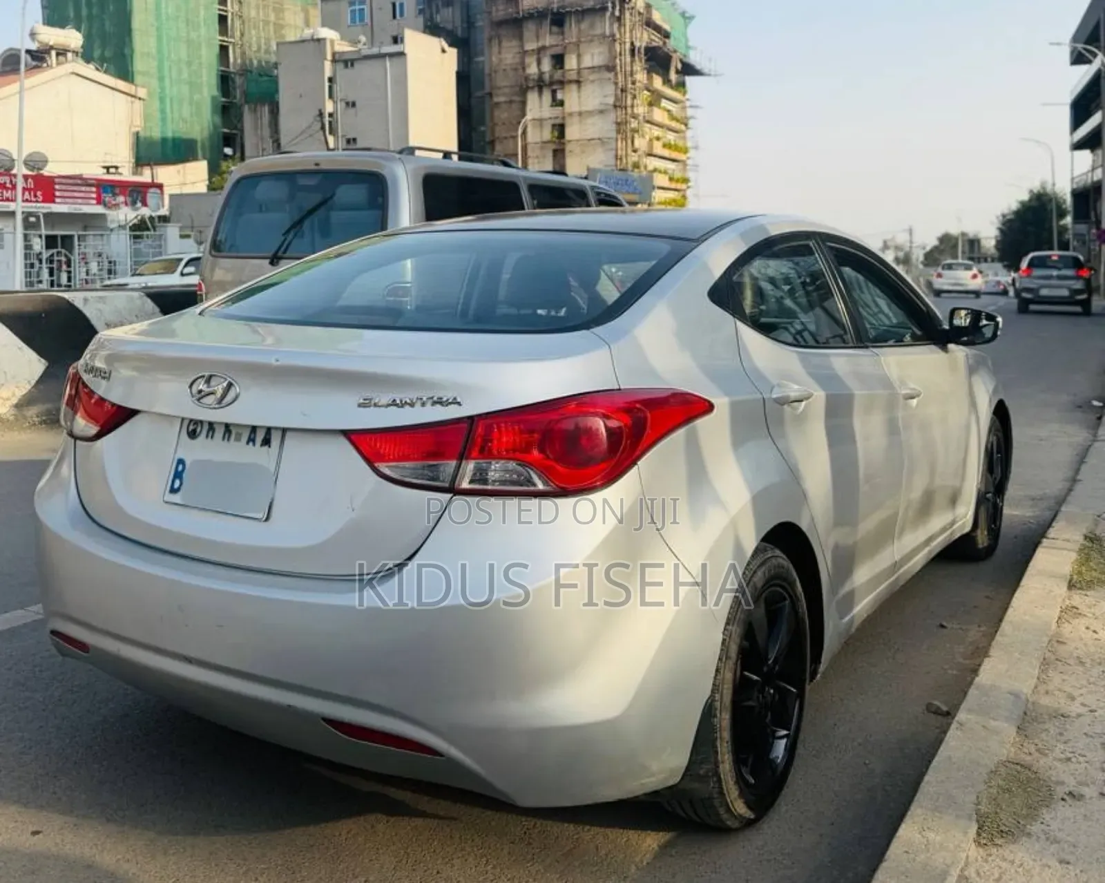 Hyundai Elantra 2012 Silver