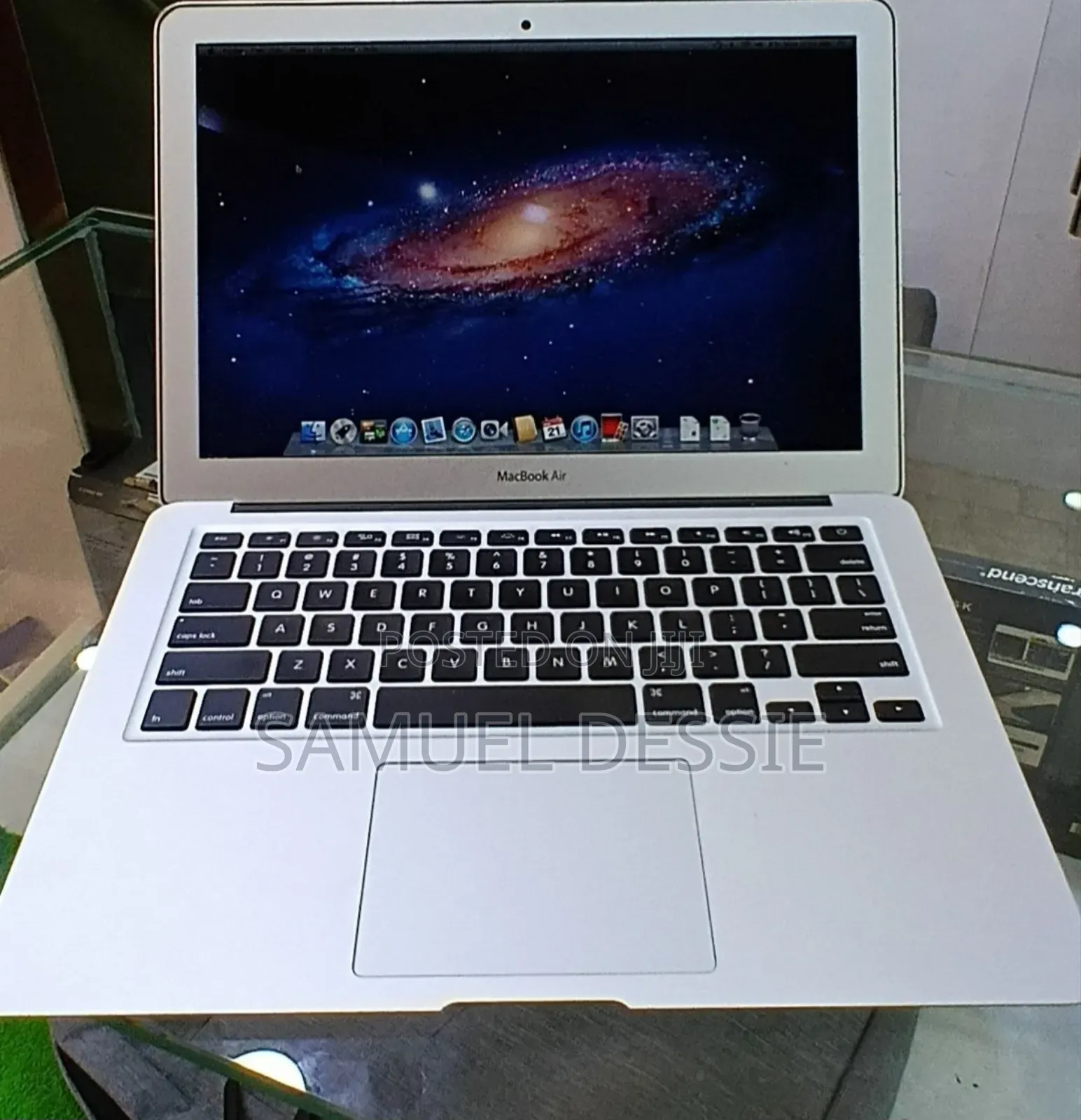 Laptop Apple MacBook Air 2012 4GB Intel Core i5 SSD 128GB