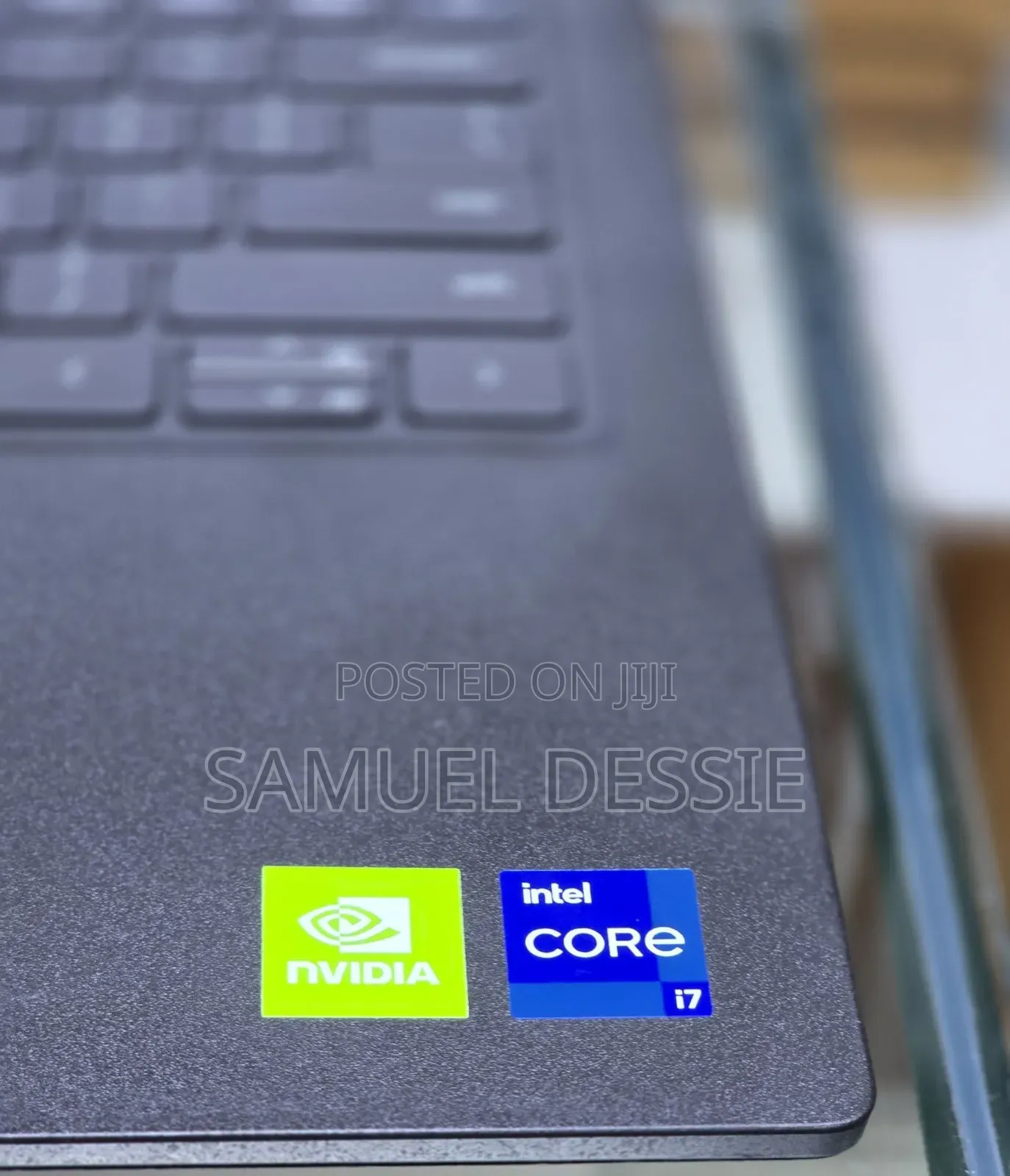 New Laptop Dell Latitude 3320 8GB Intel Core i7 SSD 256GB