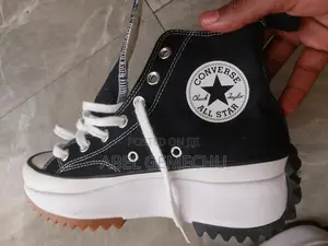 Converse Original Dubai Mall