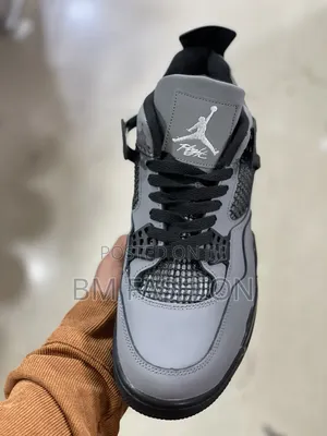 Air Jordan 4 Premium Light Smoke Grey Metallic Silver