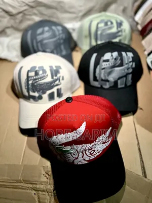 Stylish Mesh-Back Crocodile Logo Caps