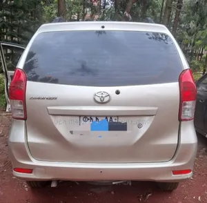 Toyota Avanza 2016 Gold