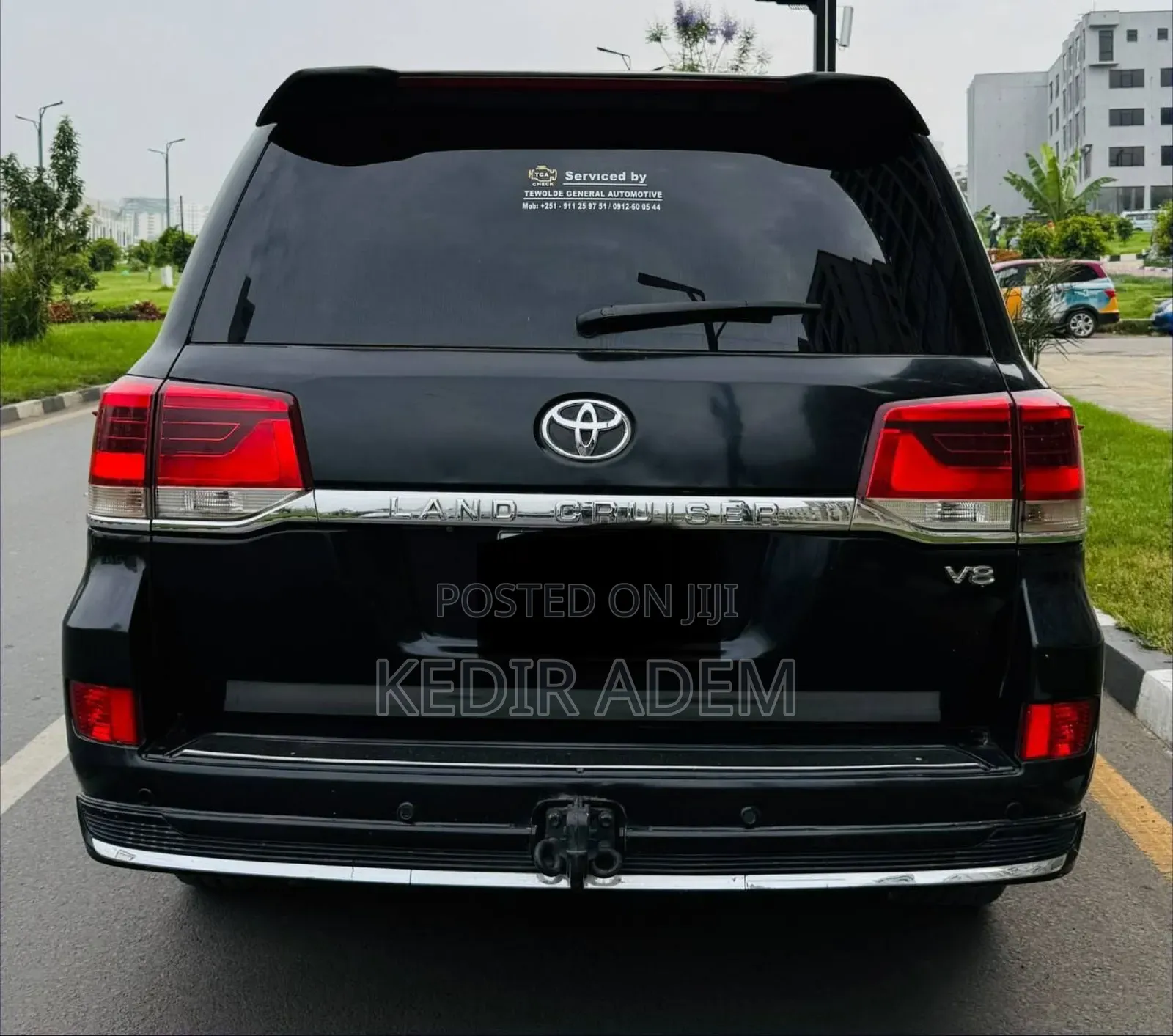 Toyota Land Cruiser 2011 Black