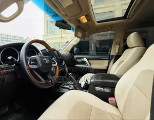 Toyota Land Cruiser 2011 Black