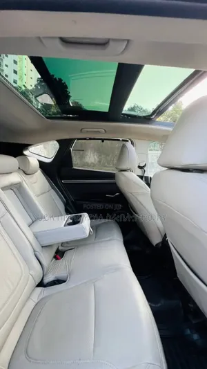 Hyundai Tucson 2021 Ivory
