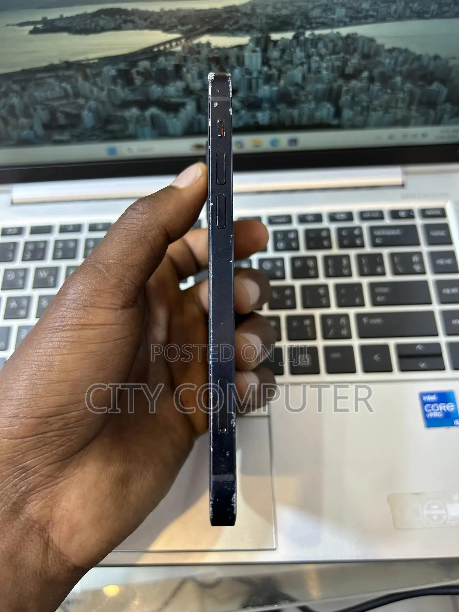 Apple iPhone 12 64 GB Black