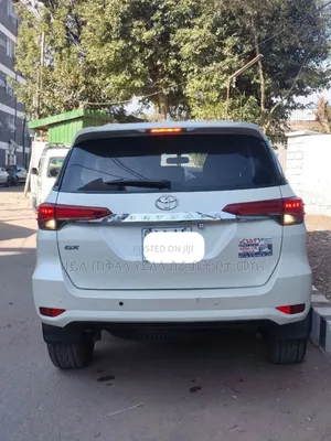 Toyota Fortuner 2018 Ivory