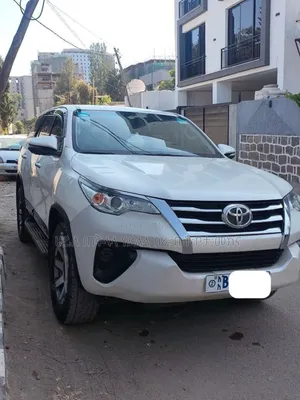 Toyota Fortuner 2018 Ivory