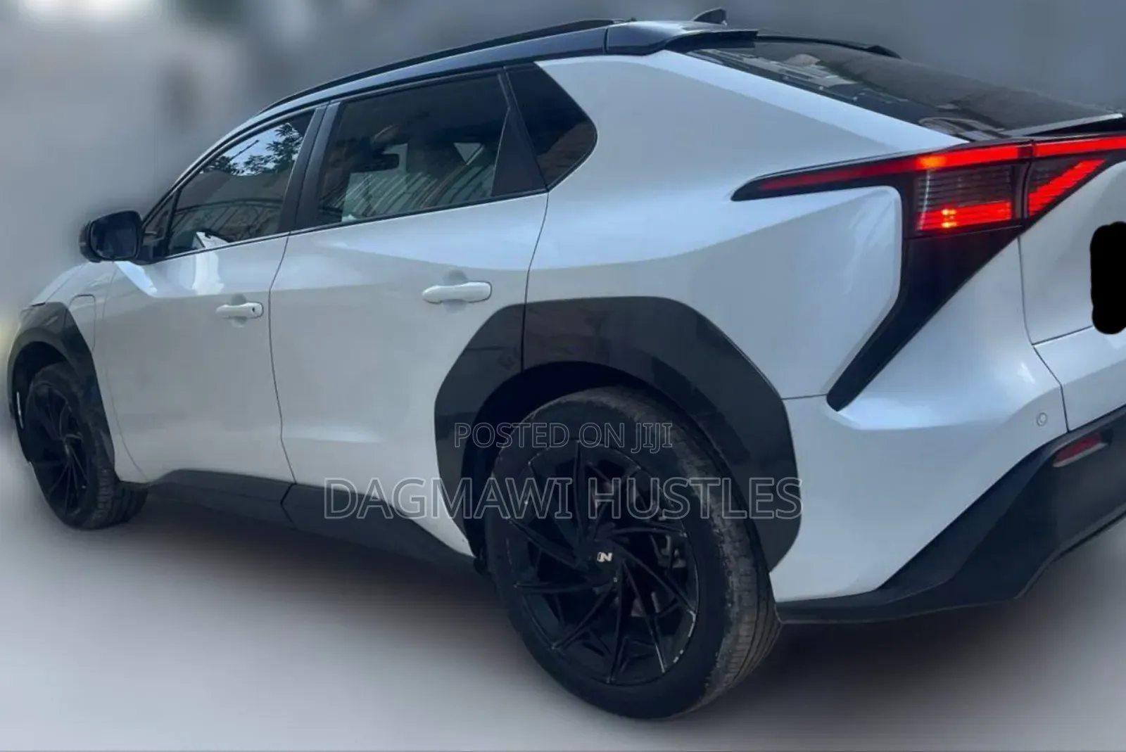 Toyota bZ4X 71.4 kWh FWD 2023 White