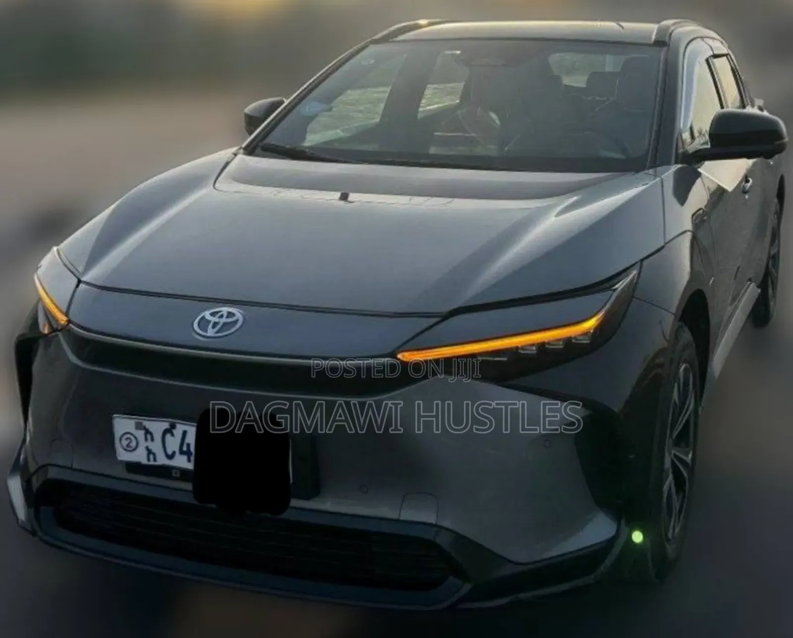Toyota bZ4X Limited AWD 2024 Silver
