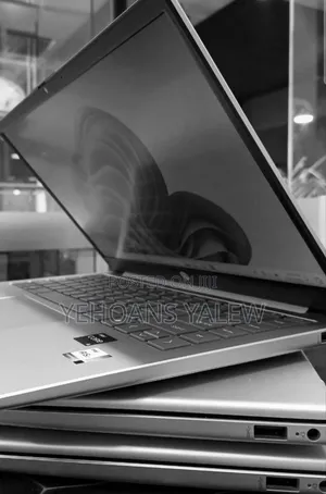 New Laptop HP Stream Notebook 16GB Intel Core i7 SSD 1T