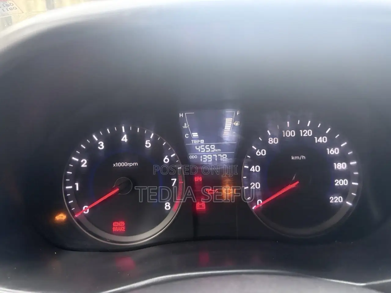 Hyundai Accent SE 2011 Gold