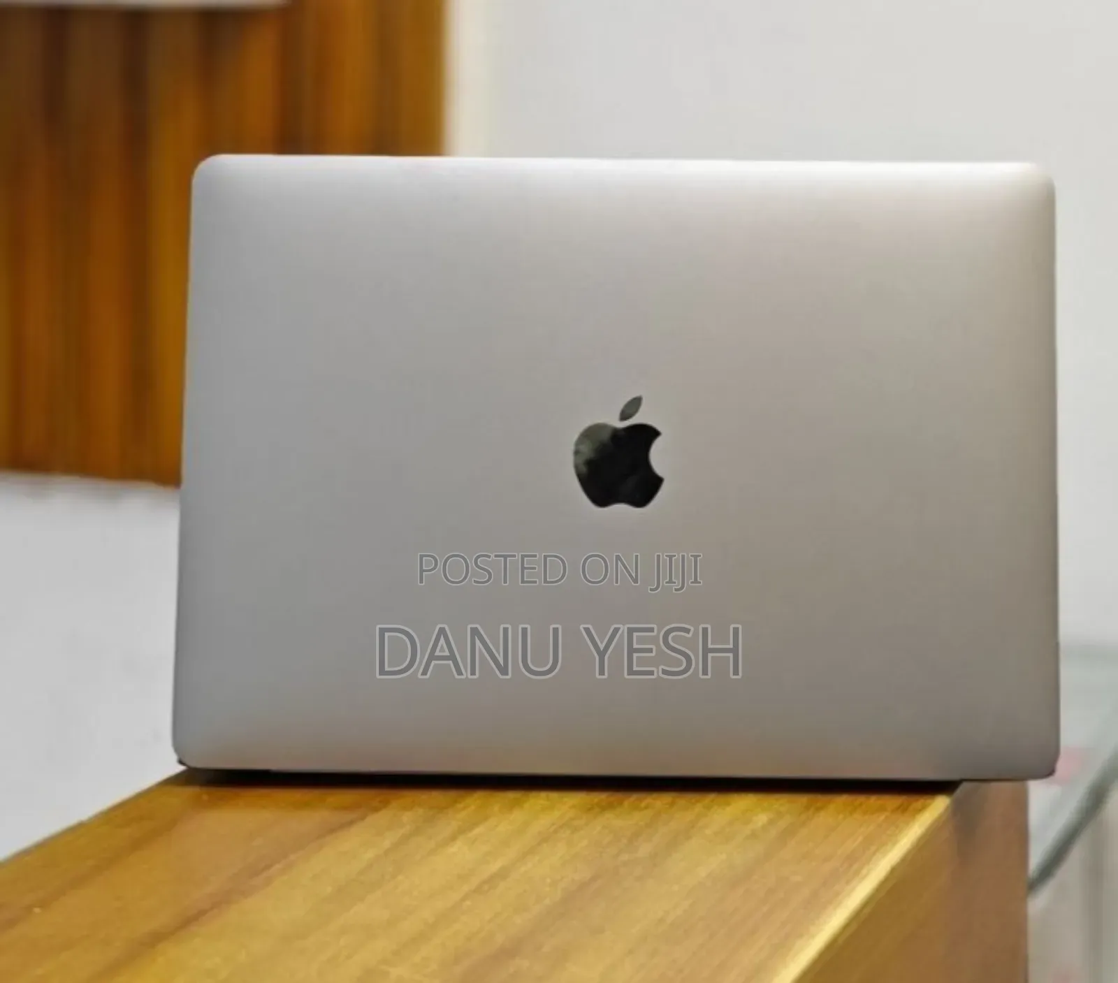 New Laptop Apple MacBook Air 2020 M1 8GB Apple M1 SSD 256GB