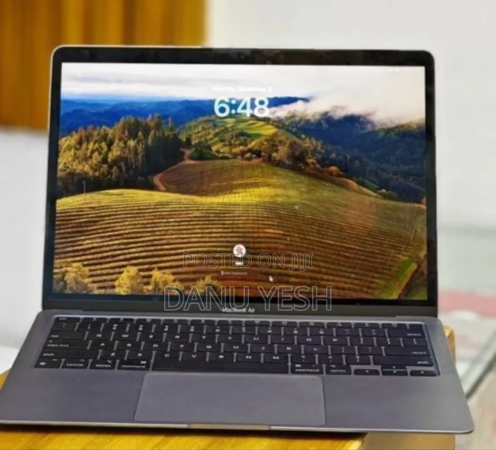 New Laptop Apple MacBook Air 2020 M1 8GB Apple M1 SSD 256GB