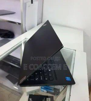 New Laptop Lenovo 16GB Intel Core i5 SSD 512GB