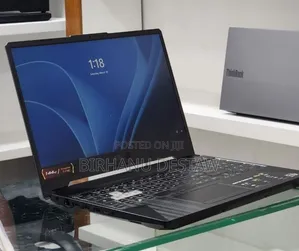 New Laptop Asus 16GB AMD Ryzen 5 SSD 512GB