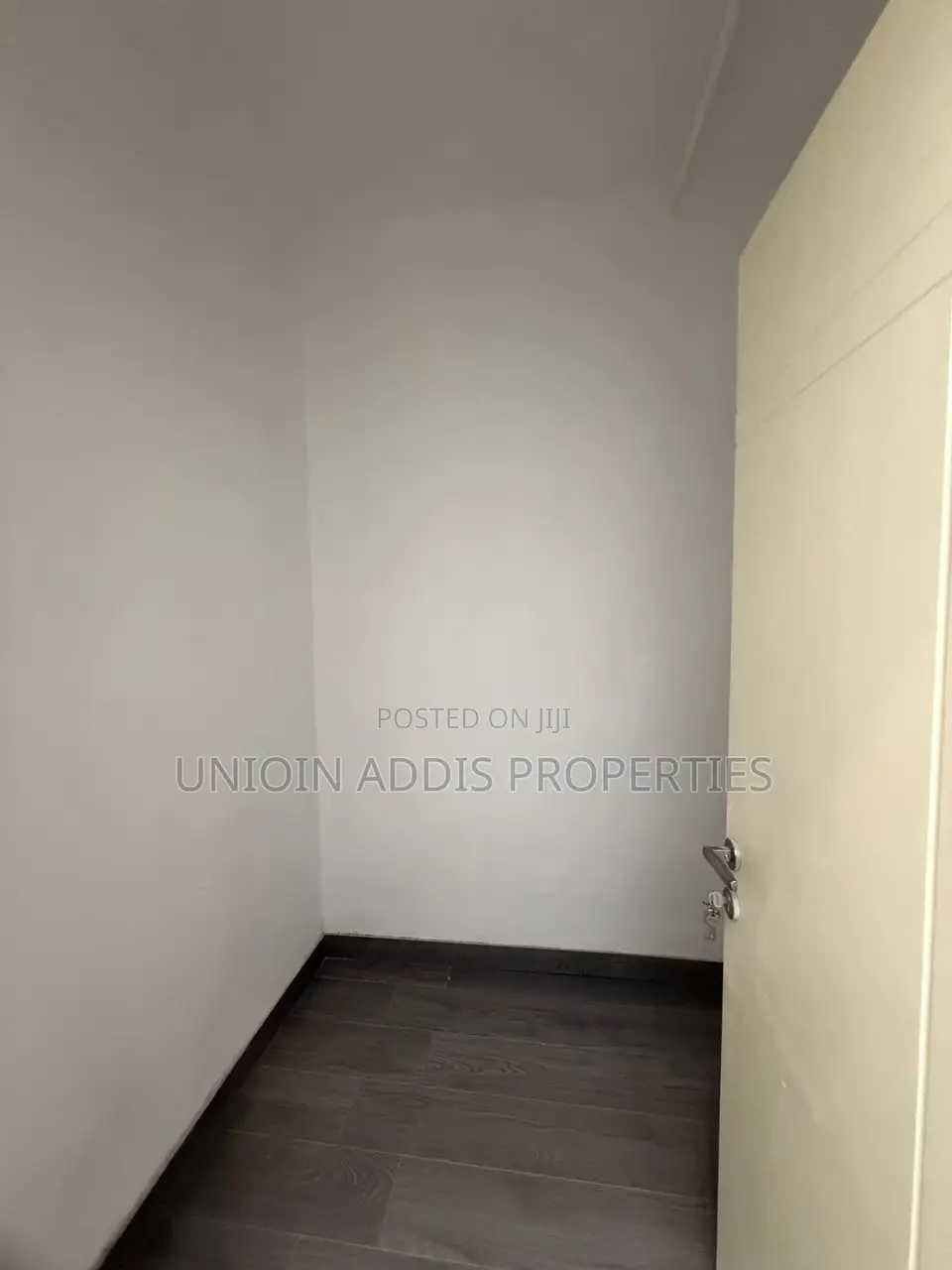 Furnished 2bdrm Apartment in Bole for sale