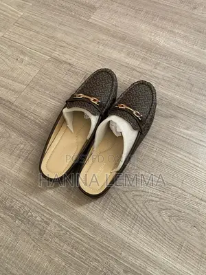 Women Shoe