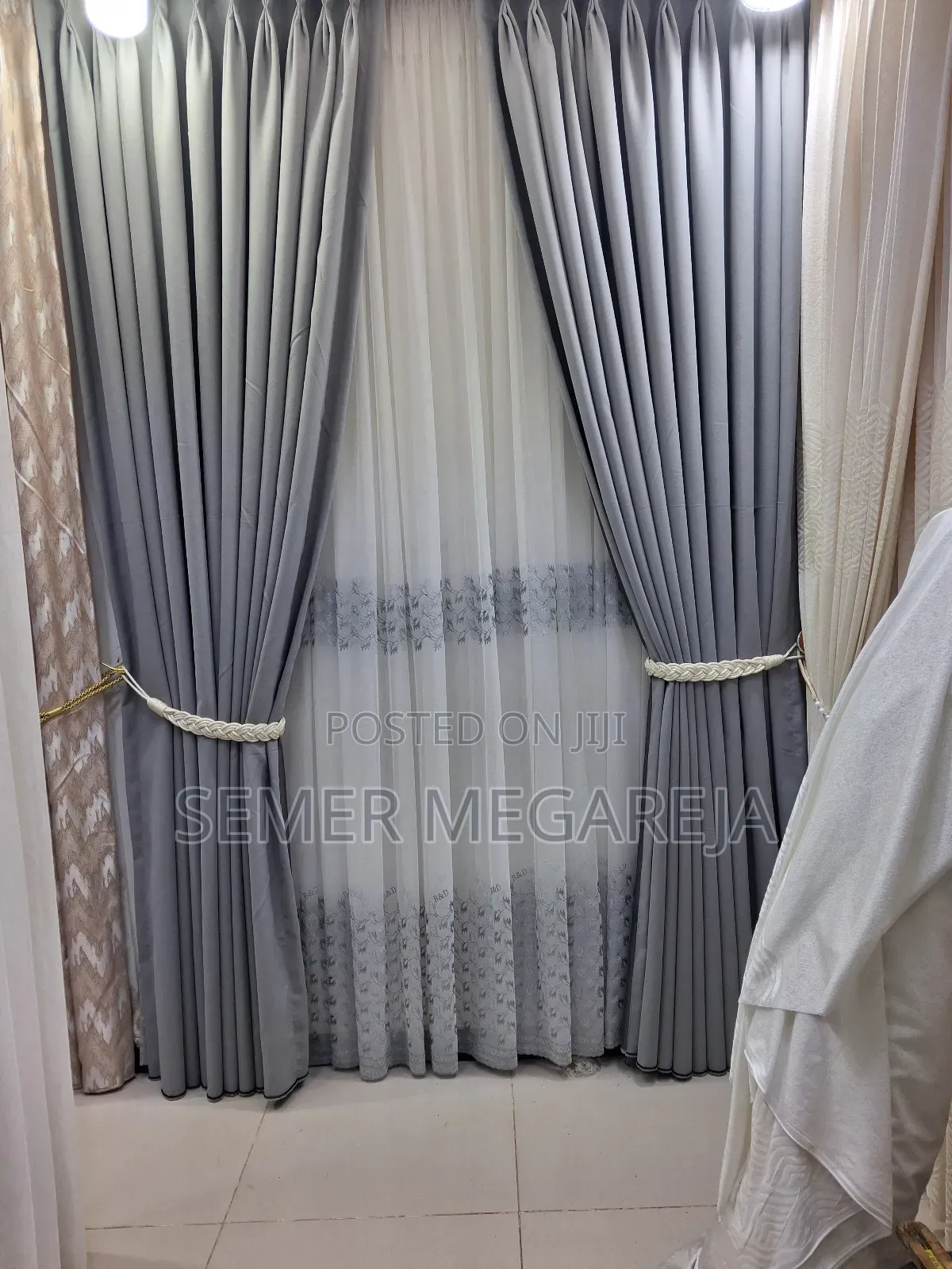 Curtain Textail