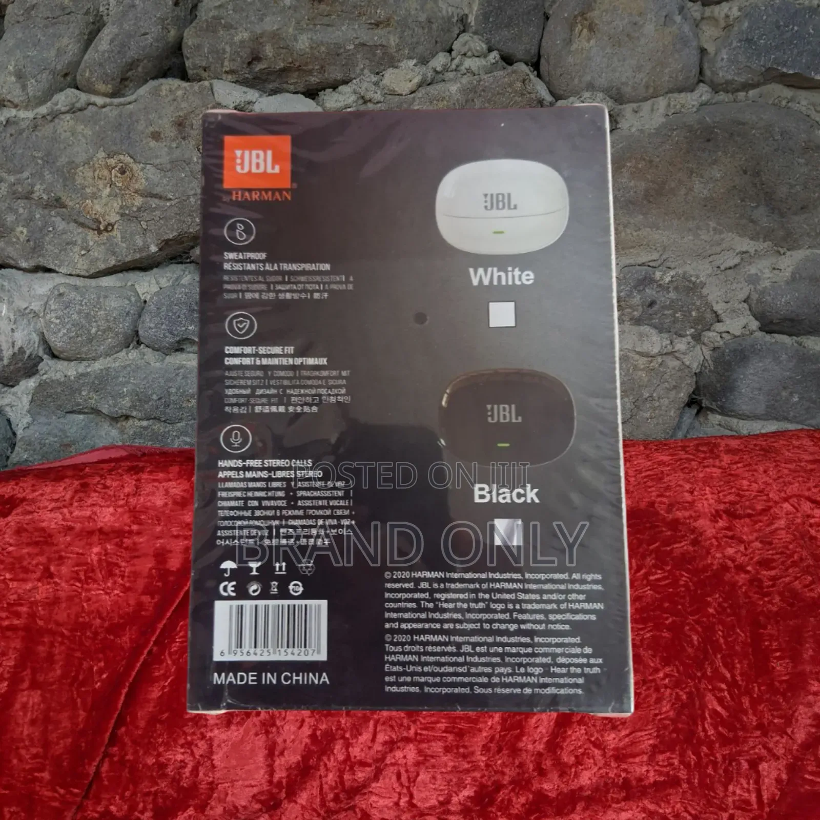 Crystal Clear Calls: JBL G11 Pro Wireless Bluetooth