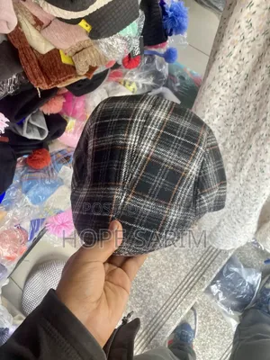 ክላሲክ የወንዶች ባለ ፕላይድ ካፕ/ Flat Cap