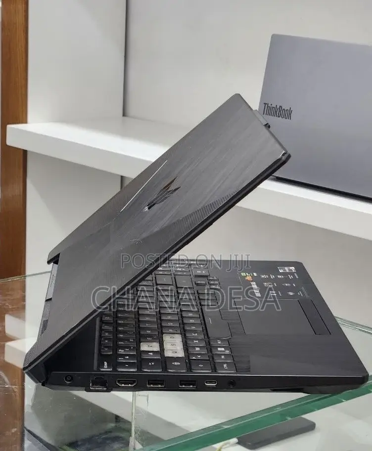 New Laptop Asus 16GB AMD Ryzen 5 SSD 512GB