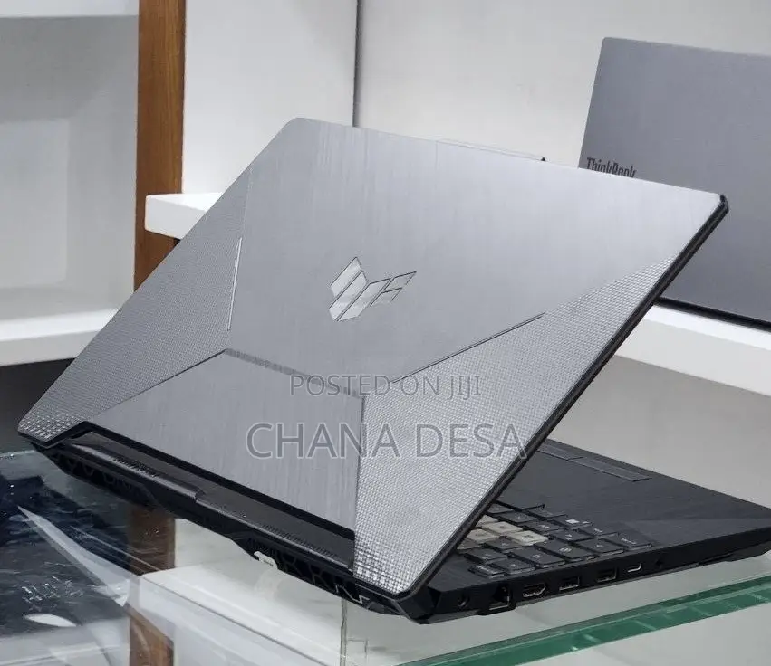 New Laptop Asus 16GB AMD Ryzen 5 SSD 512GB