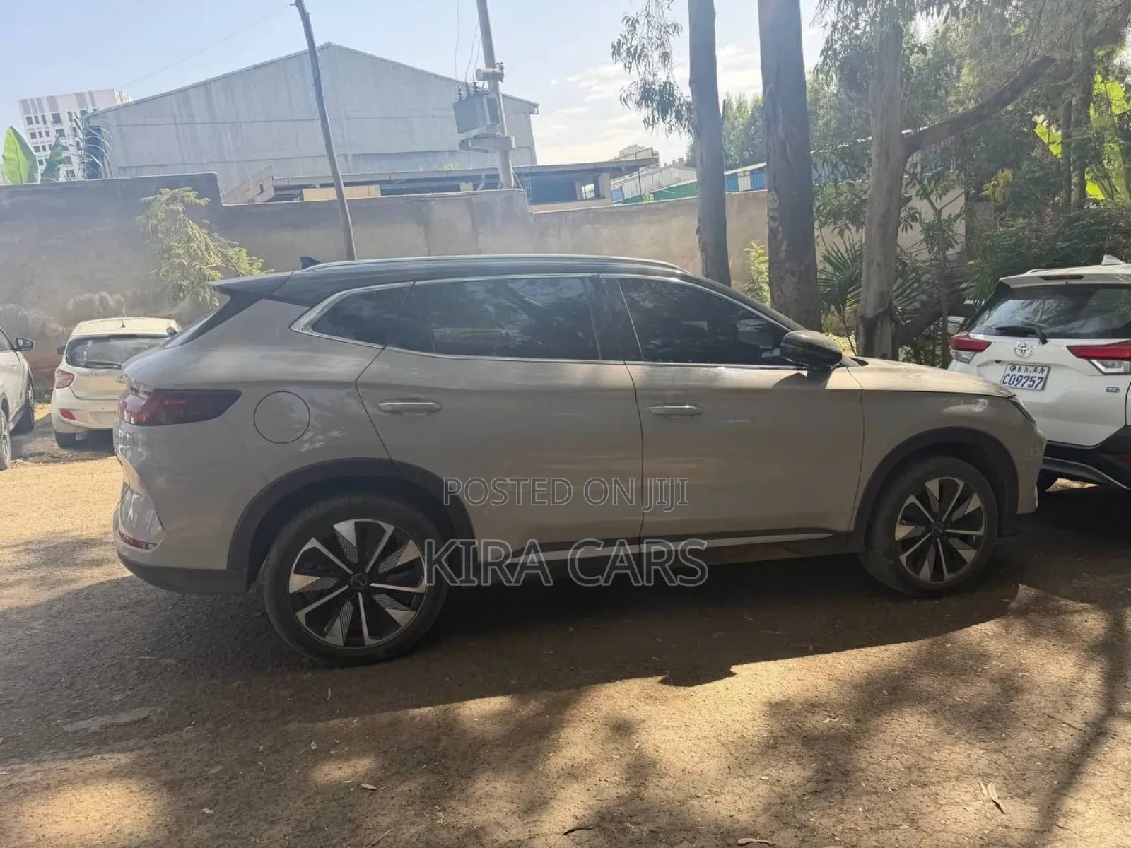 BYD E2 43 kWh 94 hp FWD 2025 Gray