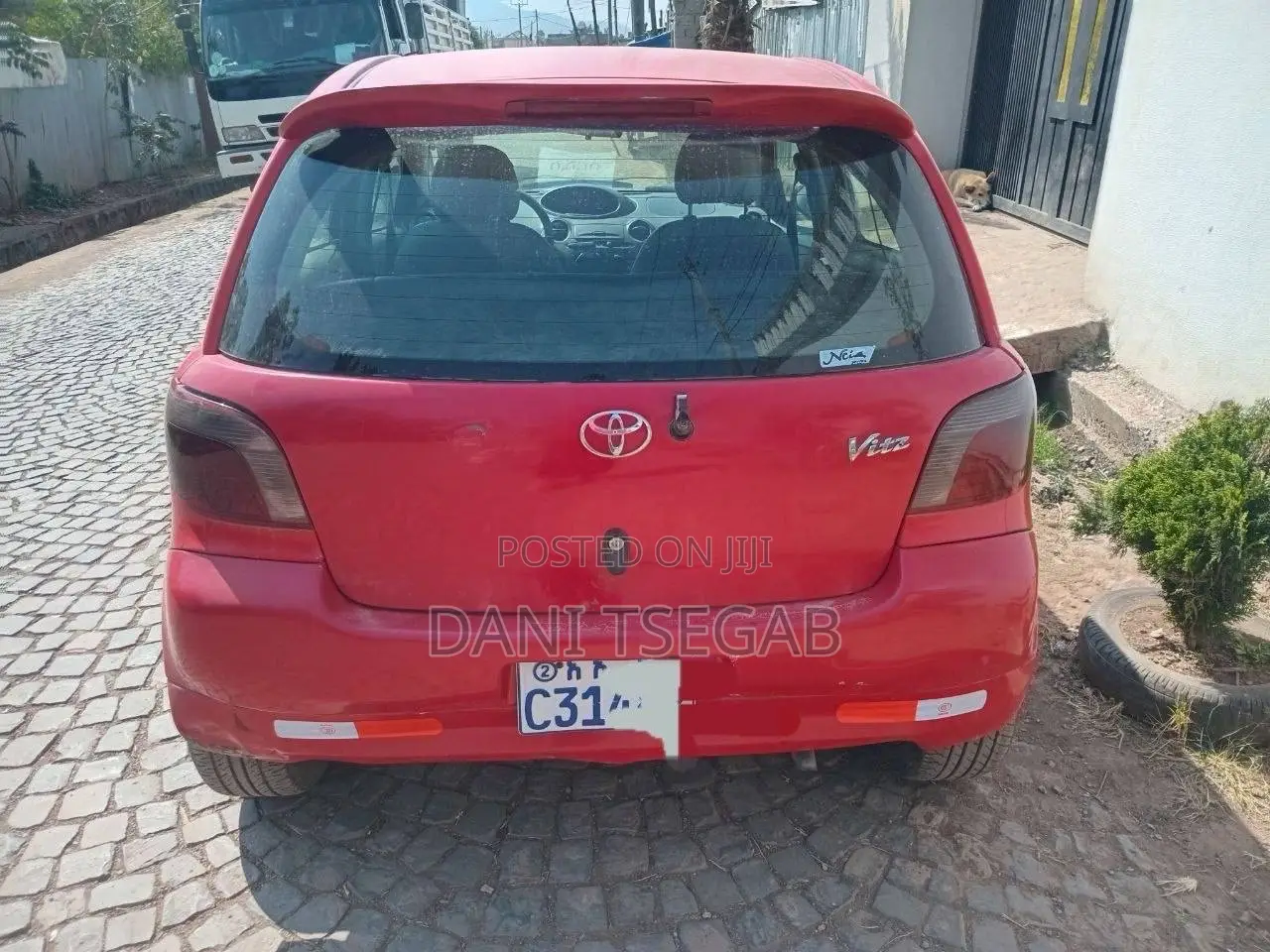 Toyota Vitz 2002 Red