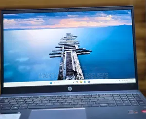 New Laptop HP Pavilion 11 16GB AMD Ryzen 7 SSD 512GB